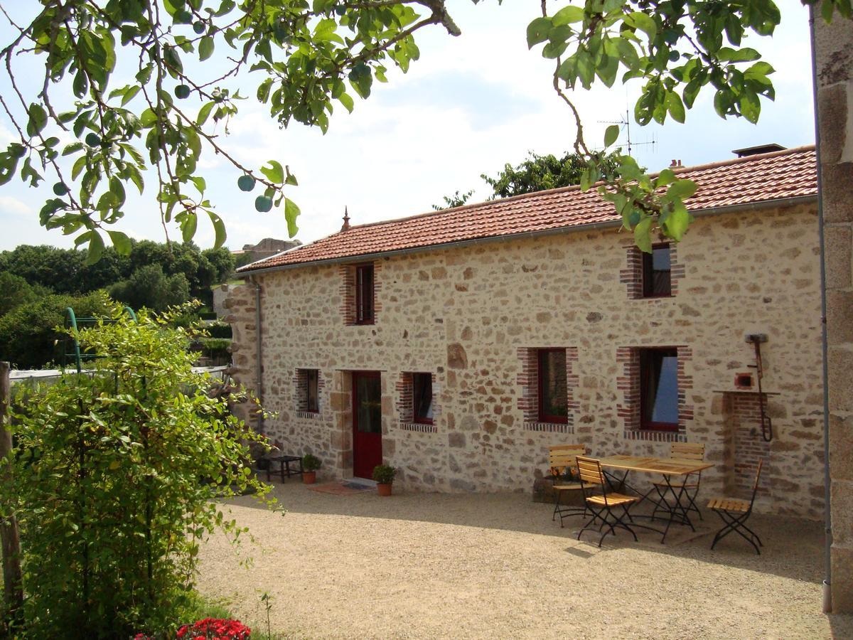Demeure Du Castel Bed & Breakfast Les Châtelliers-Châteaumur Екстериор снимка
